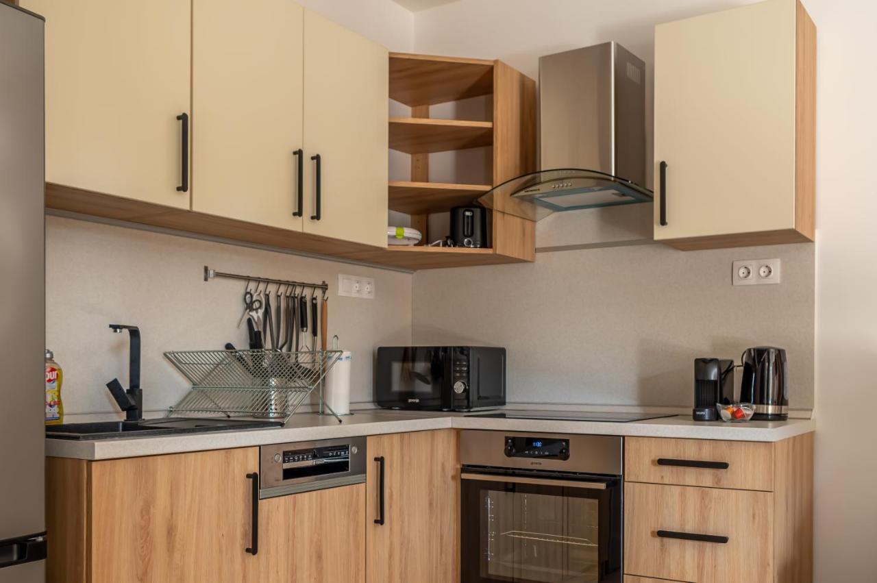 H&H Apartments Poroszlo Bagian luar foto