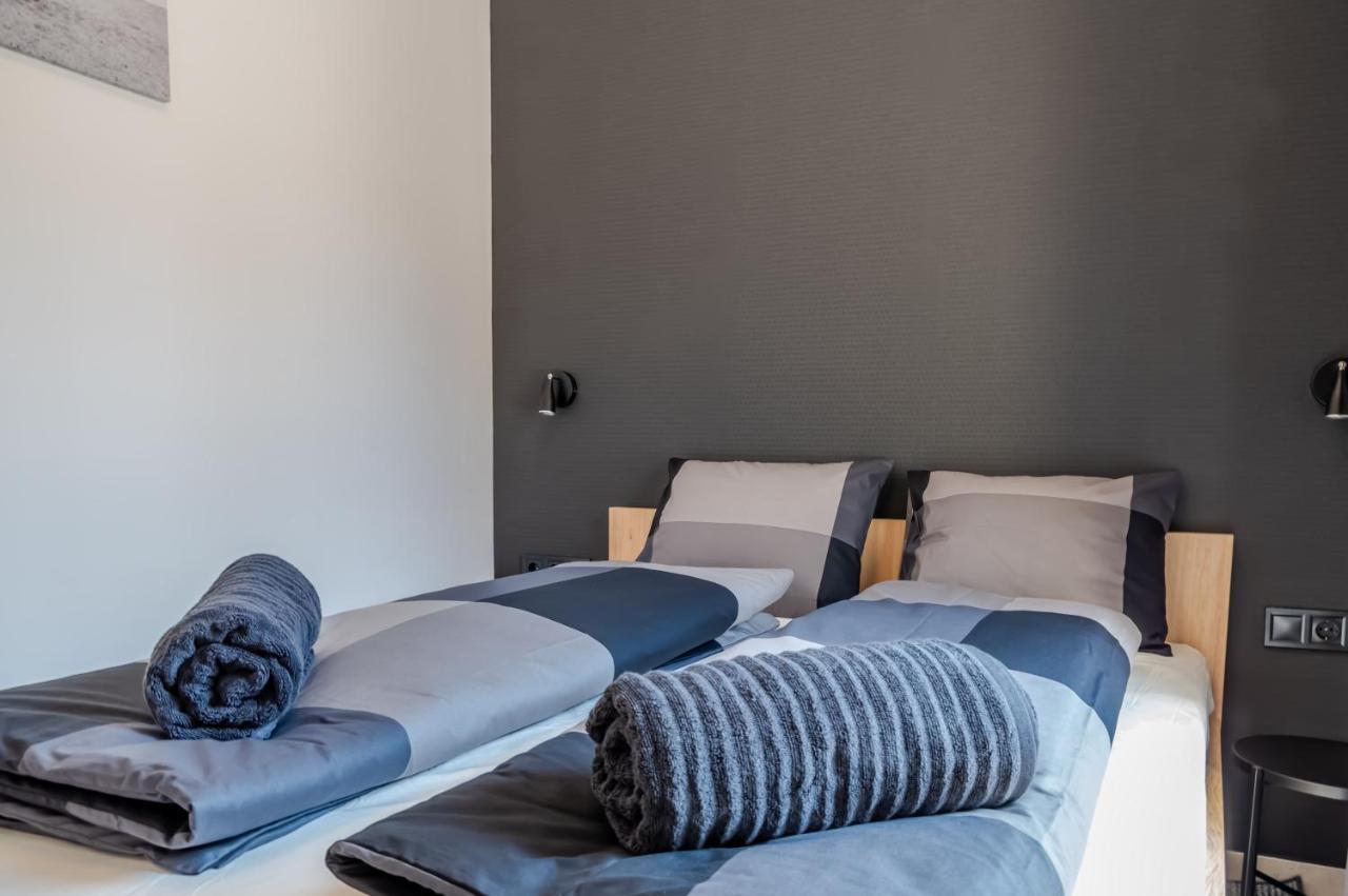 H&H Apartments Poroszlo Bagian luar foto
